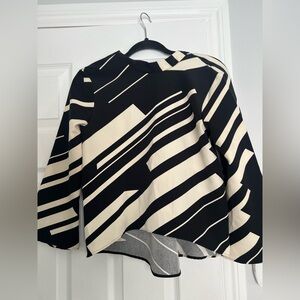 Zara Black and Cream Geometric Blouse size S